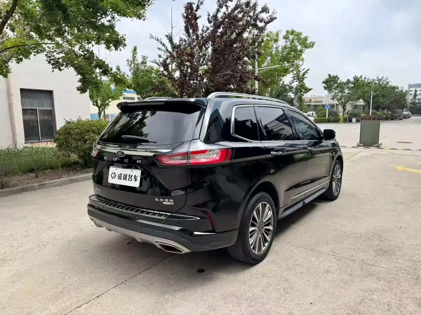 Edge 2021 PLUS EcoBoost 245 2WD Luxury 7-seater — миниатюра 9