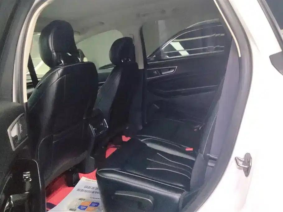 Edge 2022 PLUS EcoBoost 245 AWD Platinum Edition 7-seater — миниатюра 11