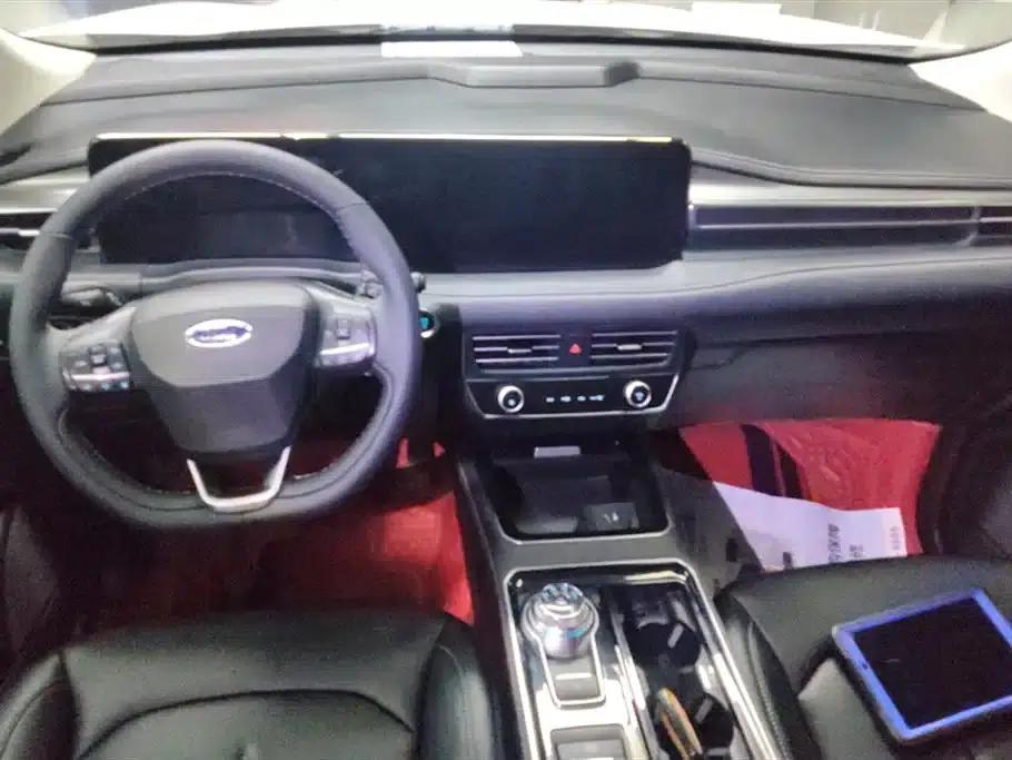 Edge 2022 PLUS EcoBoost 245 AWD Platinum Edition 7-seater — миниатюра 12