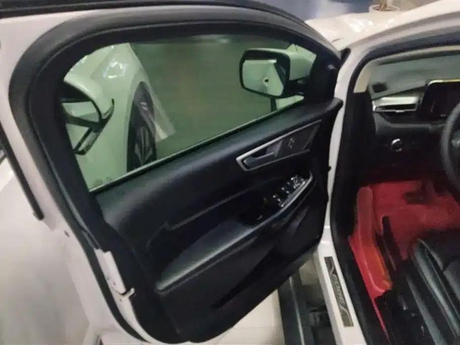 Edge 2022 PLUS EcoBoost 245 AWD Platinum Edition 7-seater — миниатюра 7