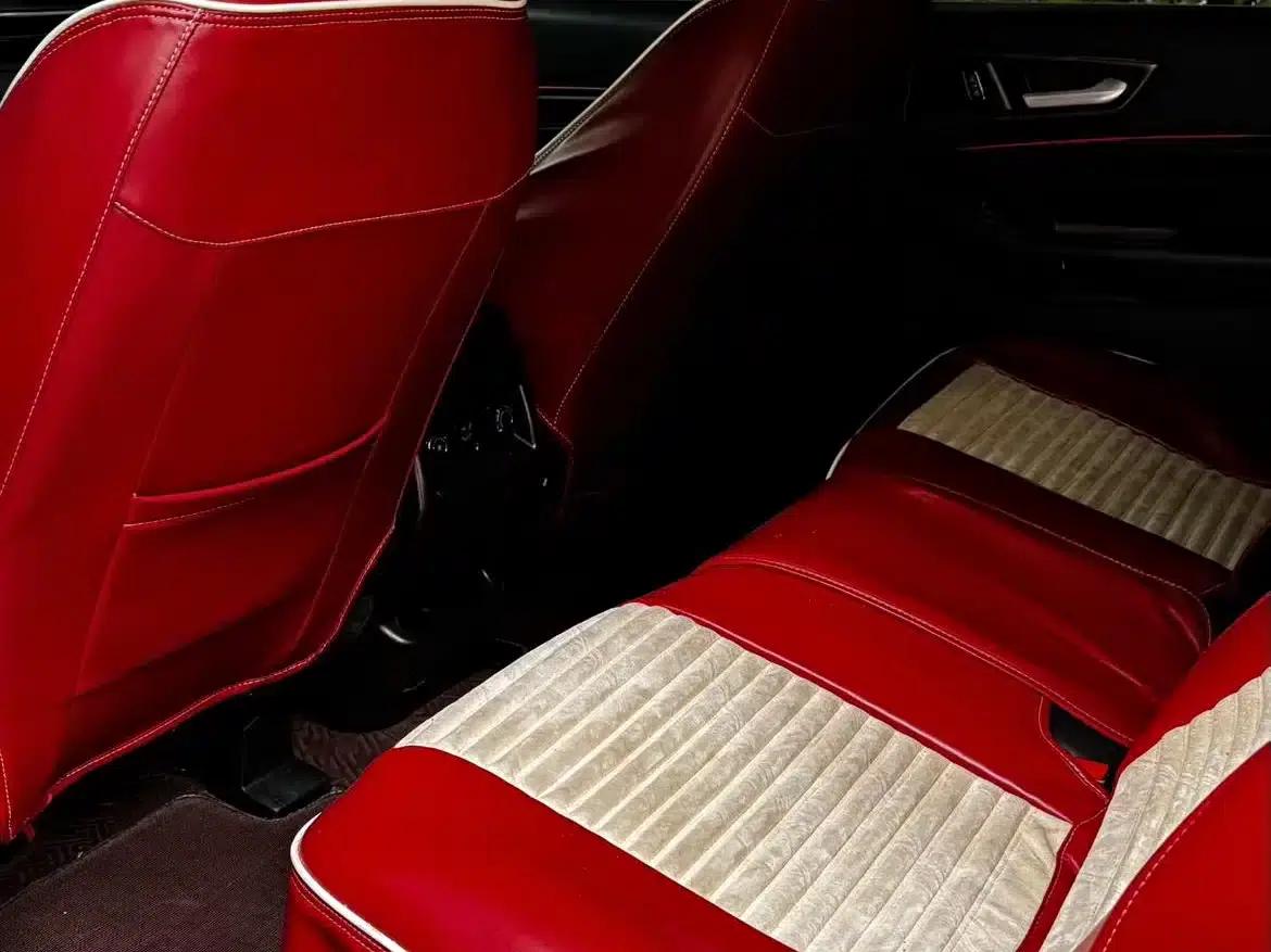 Edge 2022 PLUS EcoBoost 245 AWD Platinum Edition 7-seater — миниатюра 6