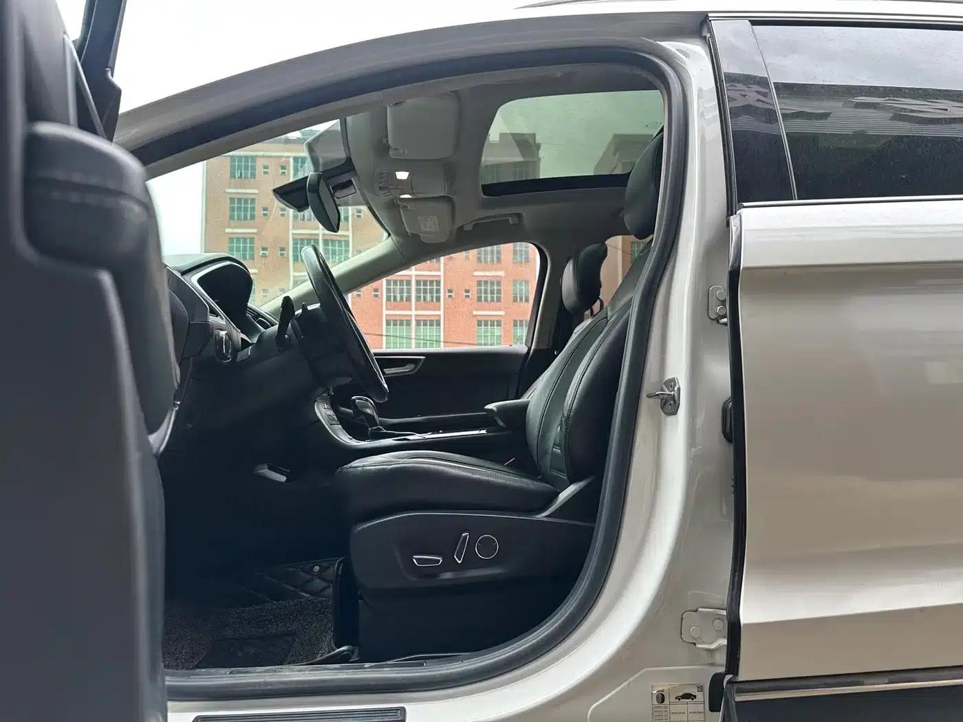 Edge 2018 EcoBoost 245 2WD Luxury 7-seater (National V Emission Standard) — миниатюра 7