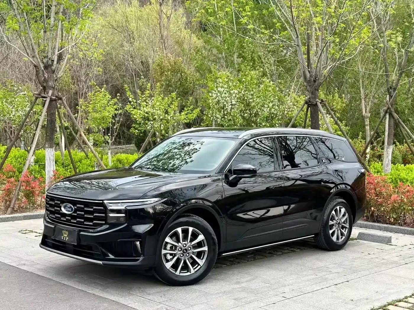 2025 Ford Edge L 2.0T EcoBoost 2WD 7-Seat Luxury — миниатюра 1