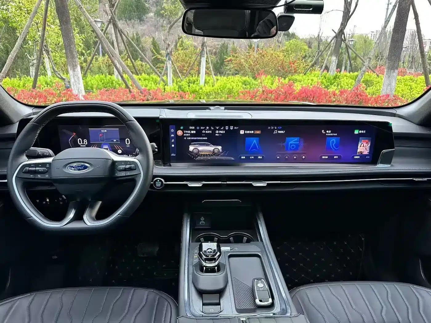 2025 Ford Edge L 2.0T EcoBoost 2WD 7-Seat Luxury — миниатюра 6