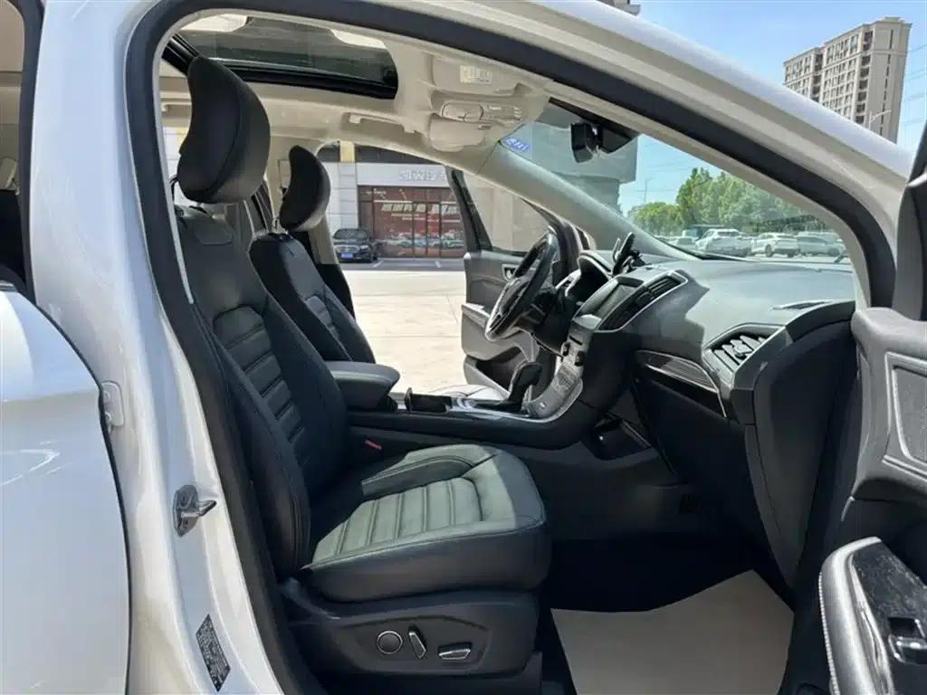 Edge 2015 2.0T GTDi AWD Luxury Edition — миниатюра 12