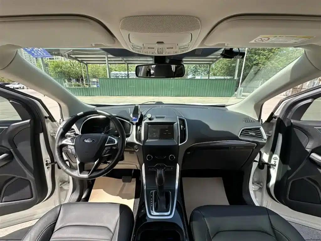 Edge 2015 2.0T GTDi AWD Luxury Edition — миниатюра 18