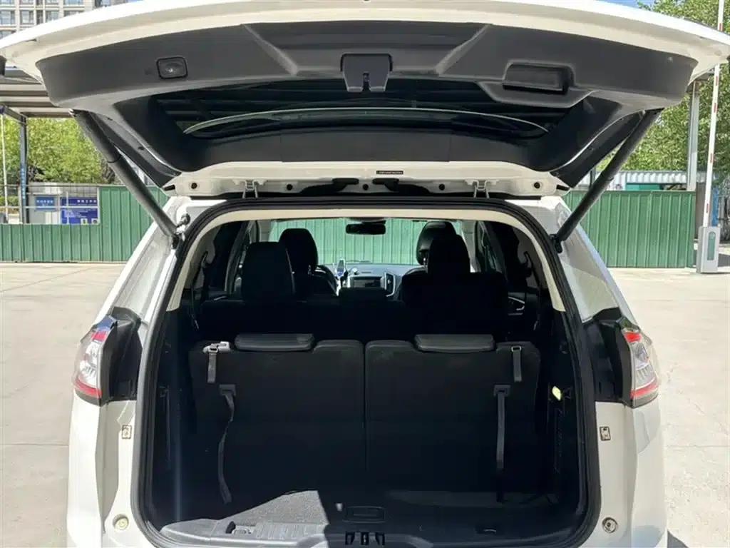 Edge 2015 2.0T GTDi AWD Luxury Edition — миниатюра 9