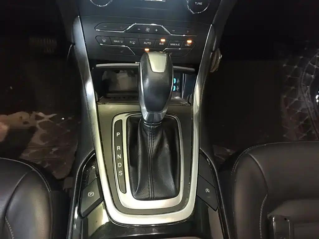 Edge 2018 EcoBoost 245 2WD Luxury 7-seater (National V Emission Standard) — миниатюра 14