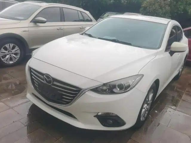 Mazda 3 Axela 2016 Sedan 1.5L Automatic Comfort Model