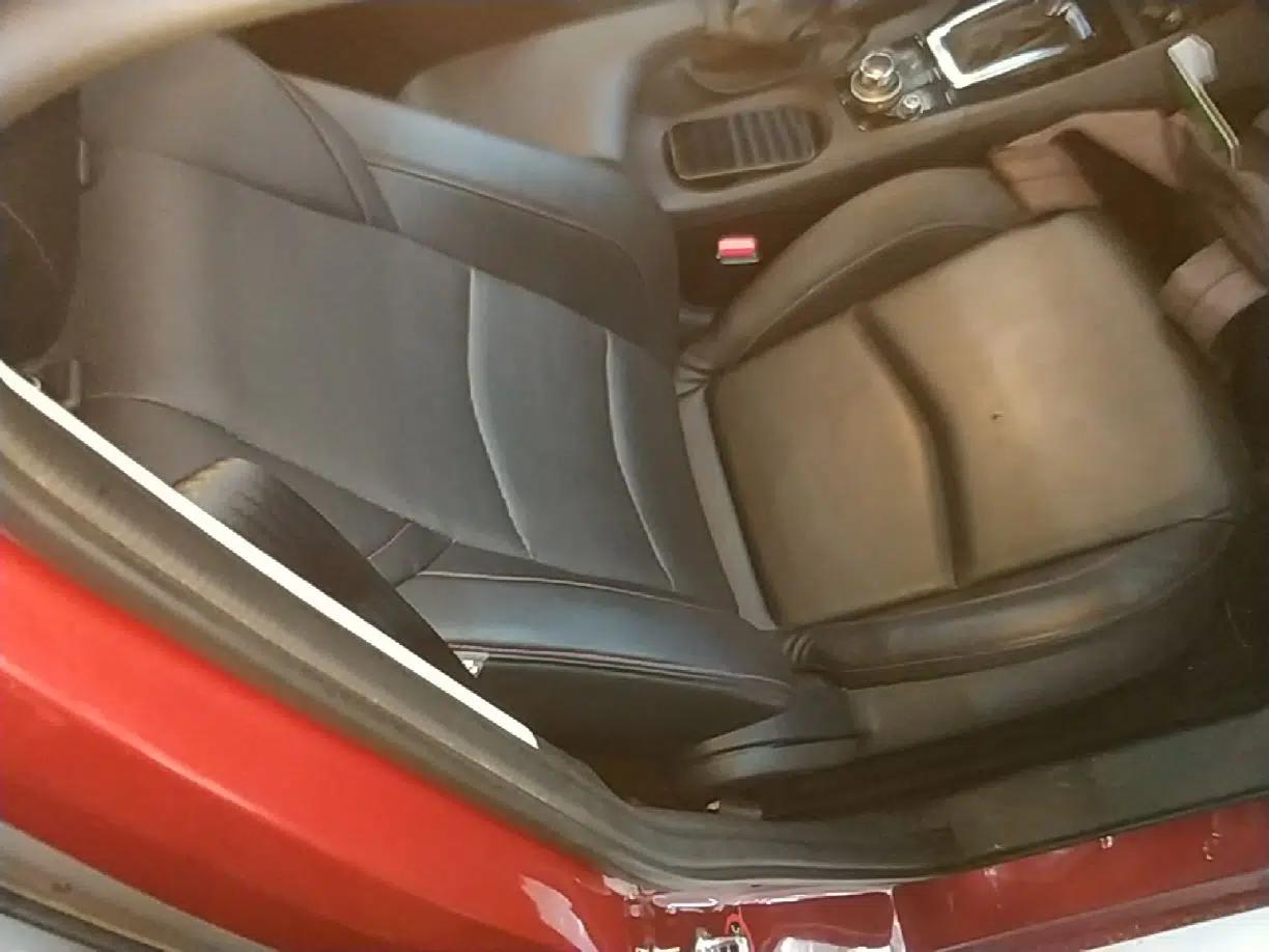 Mazda 3 Axela 2016 Sedan 1.5L Automatic Luxury Model — миниатюра 23