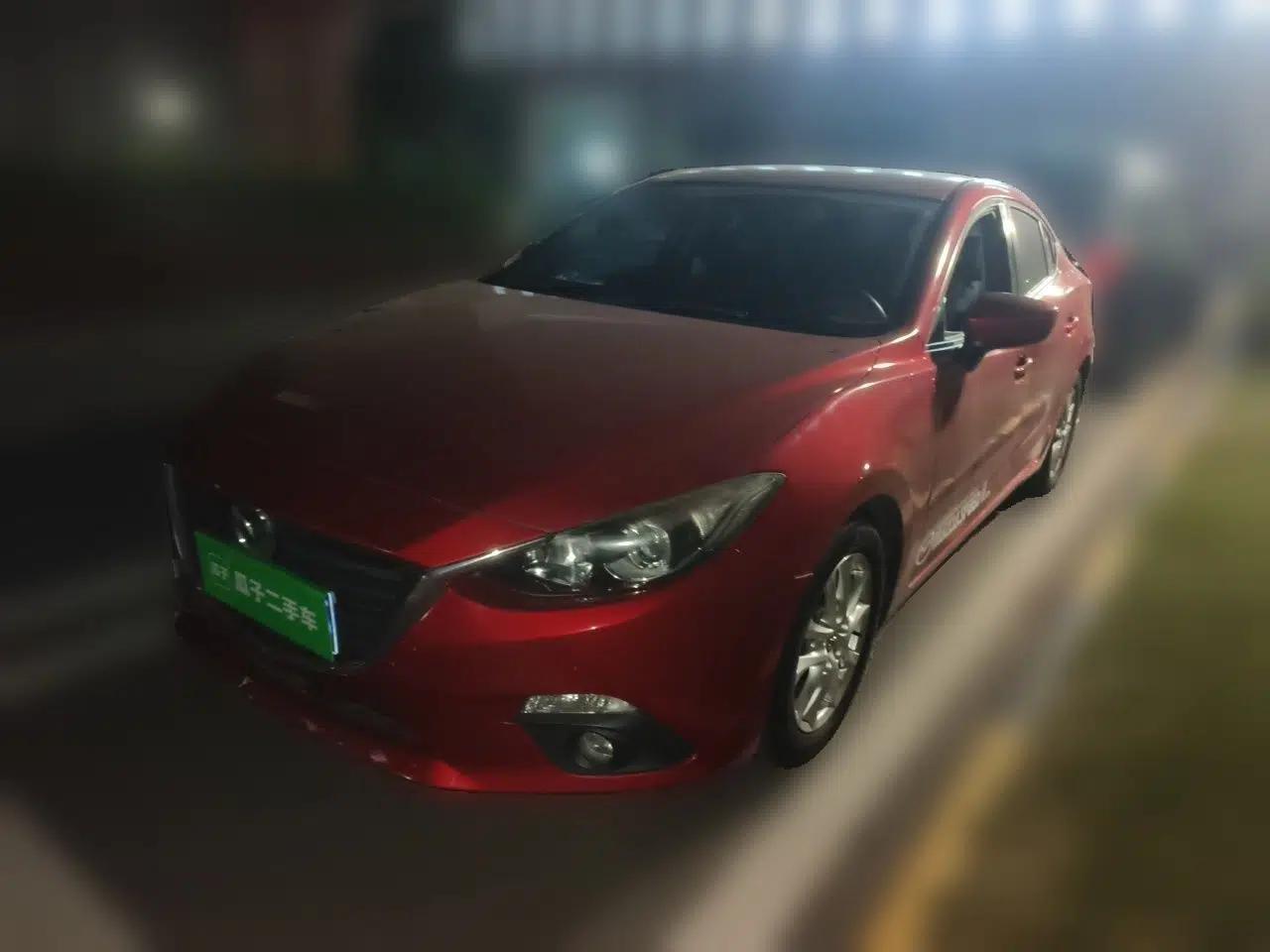 Mazda 3 Axela 2016 Sedan 1.5L Automatic Luxury Model — миниатюра 1