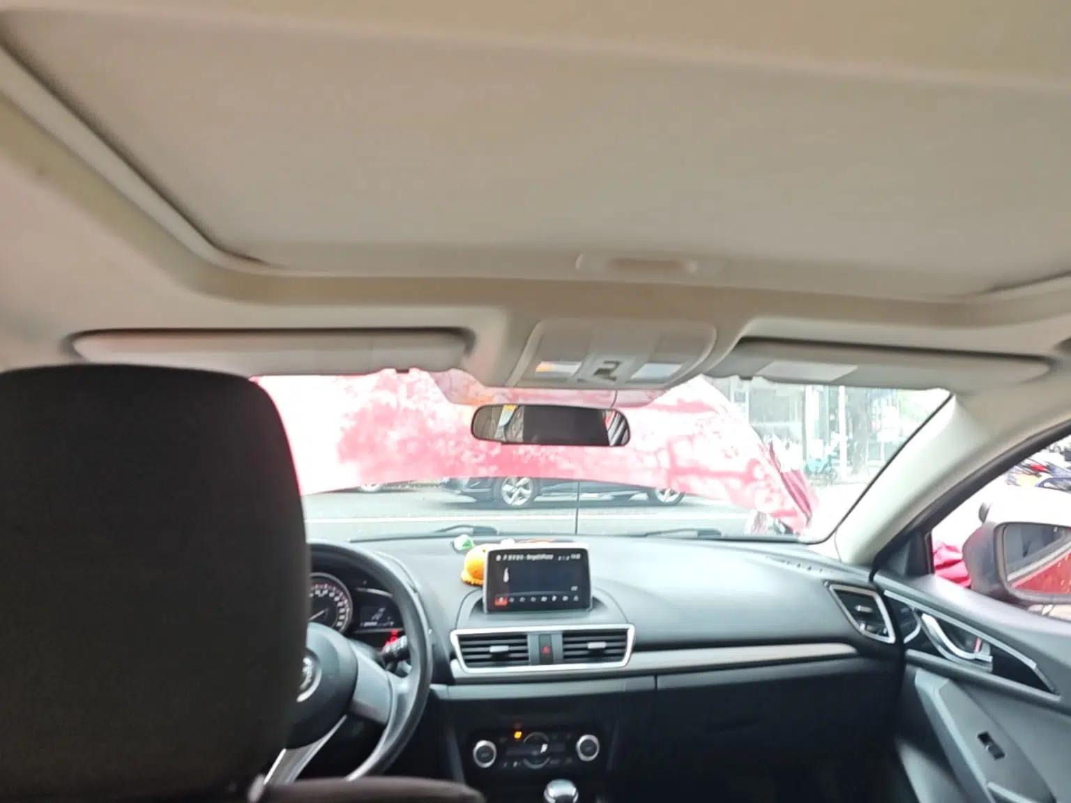 Mazda 3 Axela 2014 Sedan 1.5L Automatic Luxury Model — миниатюра 19