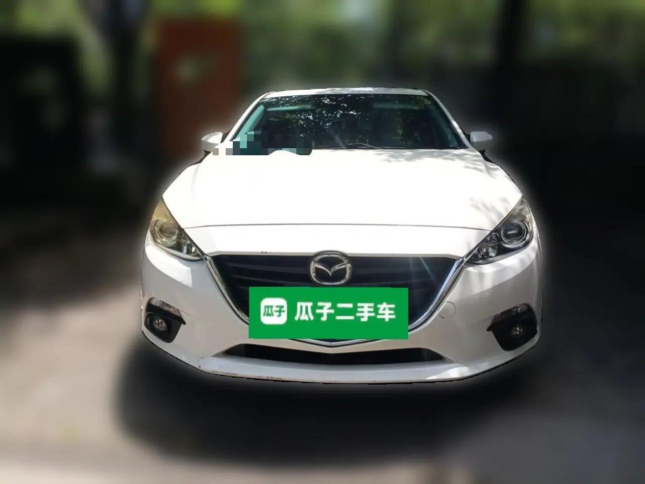 Mazda 3 Axela 2014 Sedan 1.5L Automatic Luxury Model — миниатюра 2