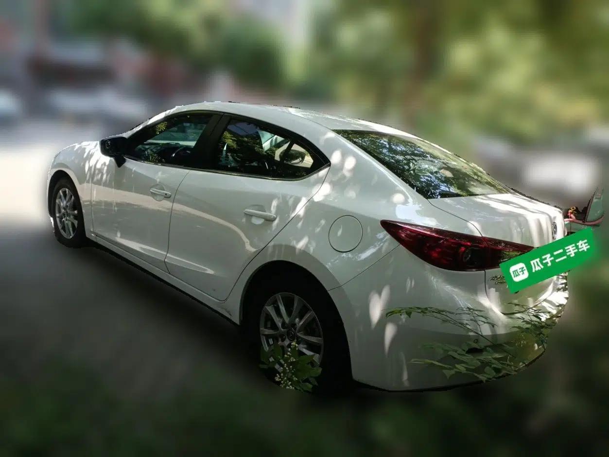 Mazda 3 Axela 2014 Sedan 1.5L Automatic Luxury Model — миниатюра 4