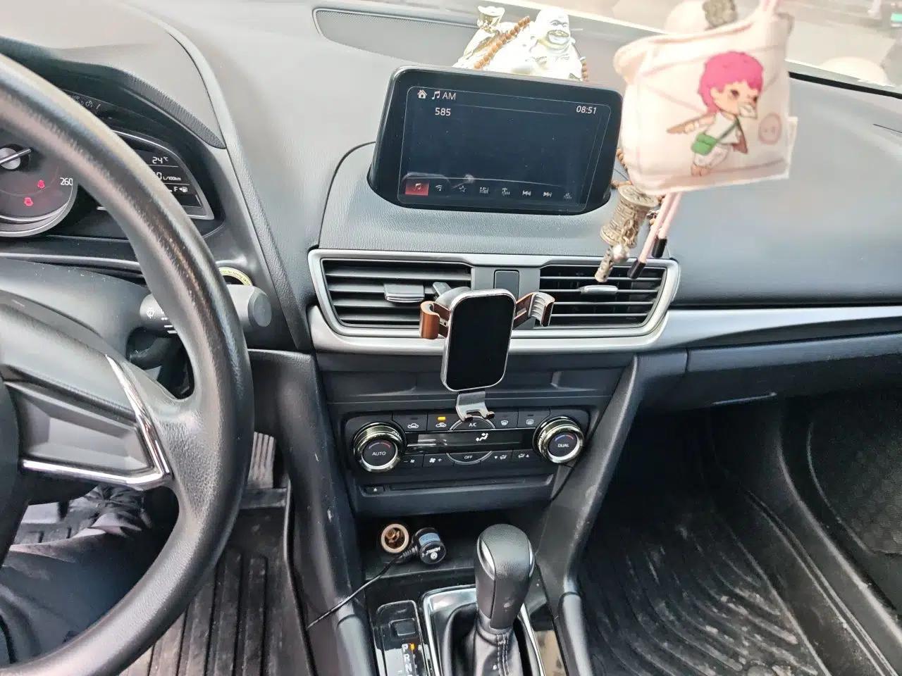 Mazda 3 Axela 2017 Sedan 1.5L Automatic Luxury Model Emission Standard China V — миниатюра 14