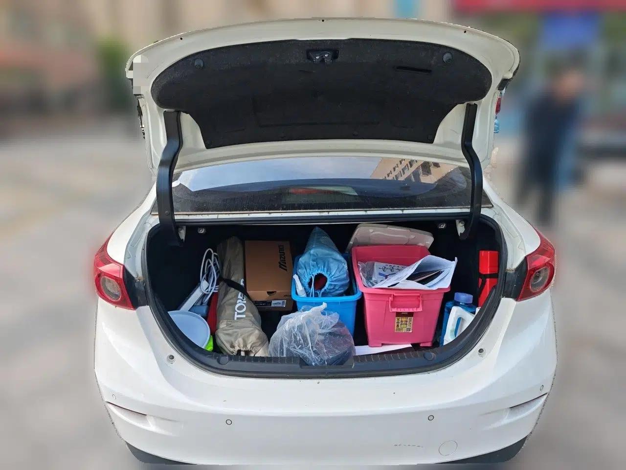 Mazda 3 Axela 2017 Sedan 1.5L Automatic Luxury Model Emission Standard China V — миниатюра 20