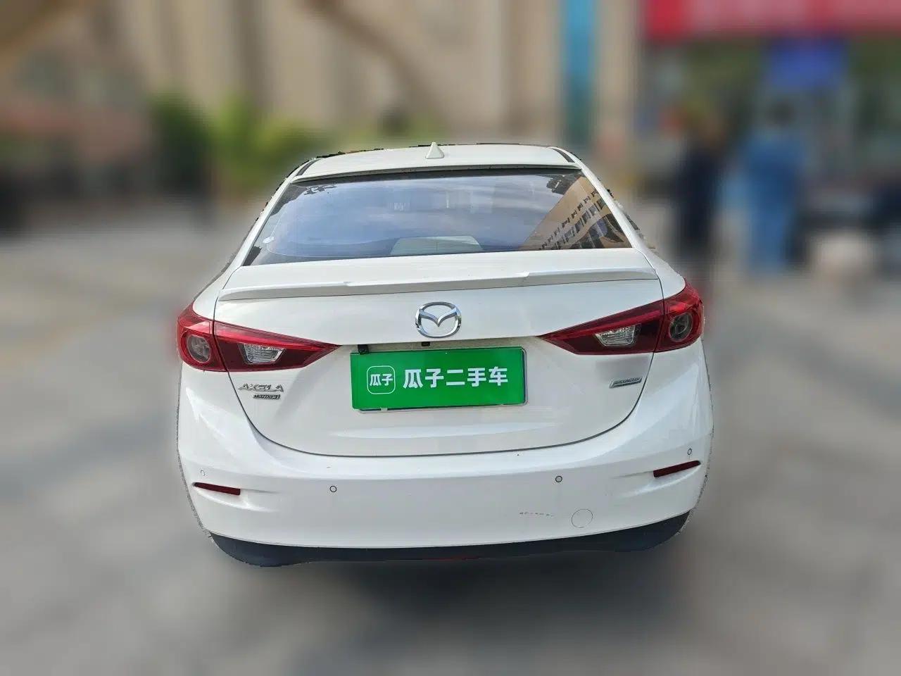 Mazda 3 Axela 2017 Sedan 1.5L Automatic Luxury Model Emission Standard China V — миниатюра 5