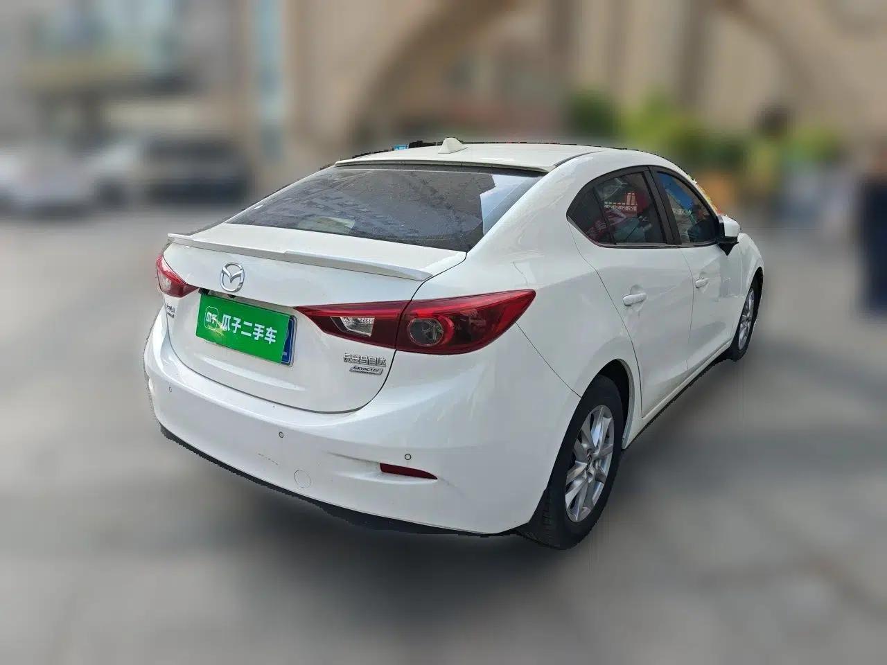 Mazda 3 Axela 2017 Sedan 1.5L Automatic Luxury Model Emission Standard China V — миниатюра 6