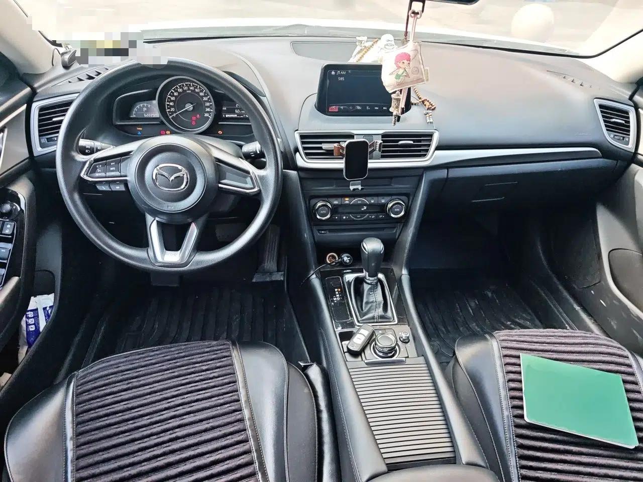 Mazda 3 Axela 2017 Sedan 1.5L Automatic Luxury Model Emission Standard China V — миниатюра 10