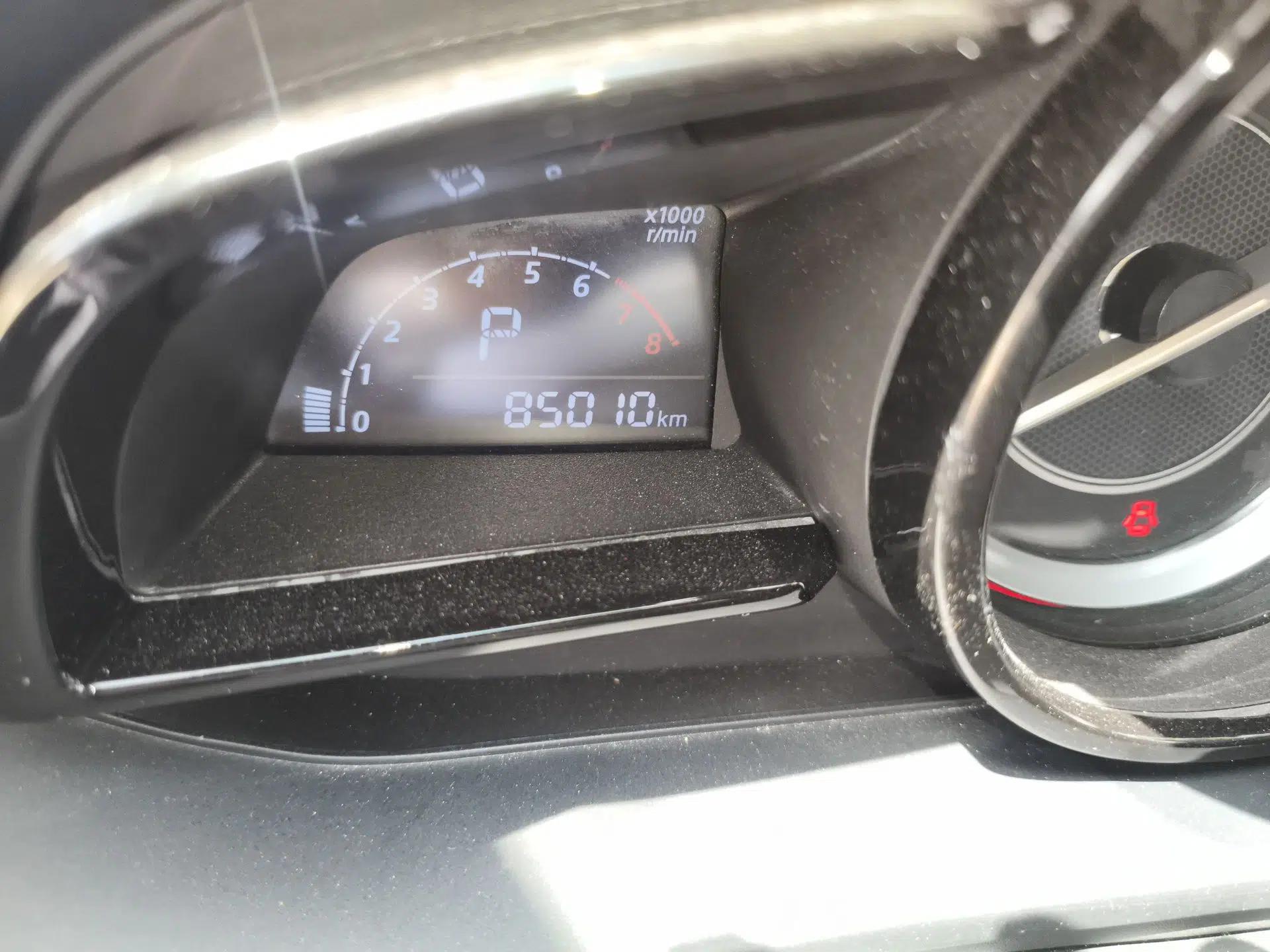 Mazda 3 Axela 2014 Sedan 2.0L Automatic Sport Model — миниатюра 13
