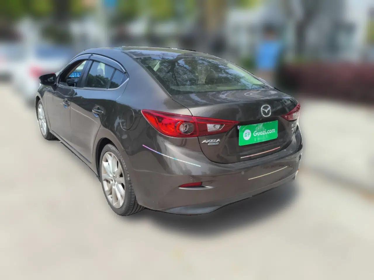Mazda 3 Axela 2014 Sedan 2.0L Automatic Sport Model — миниатюра 4