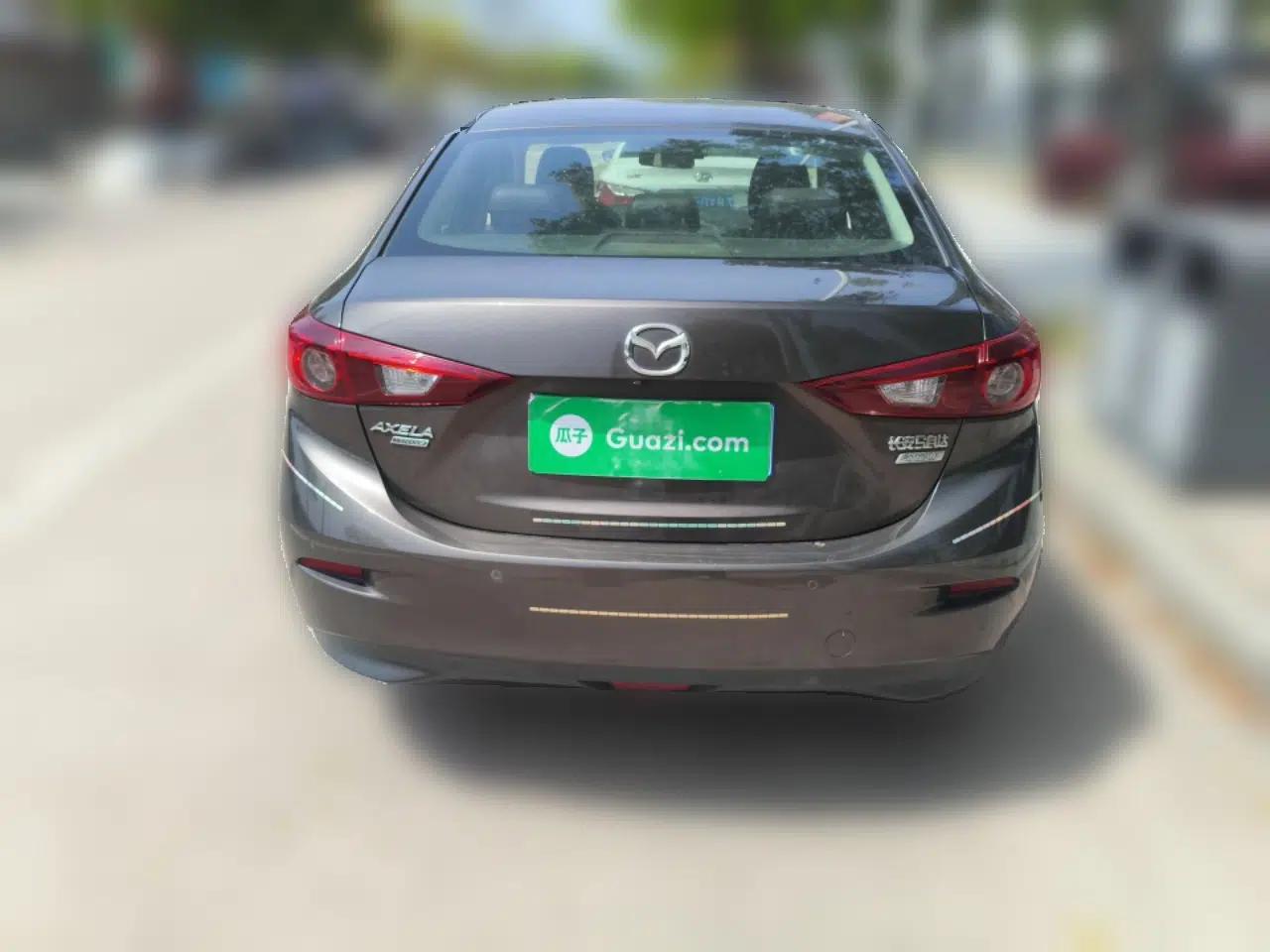 Mazda 3 Axela 2014 Sedan 2.0L Automatic Sport Model — миниатюра 5