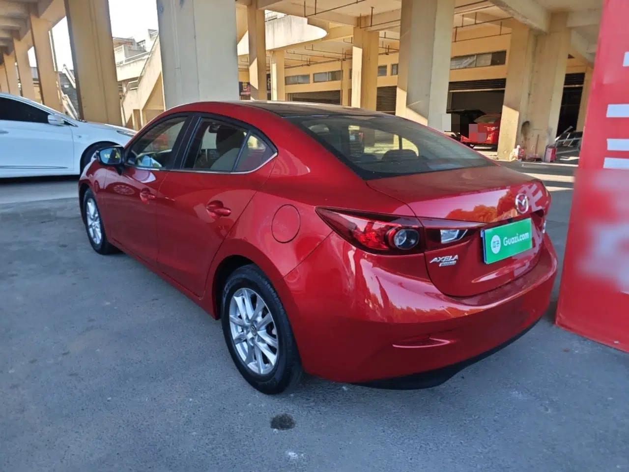 Mazda 3 Axela 2016 Sedan 1.5L Manual Comfort Model — миниатюра 4