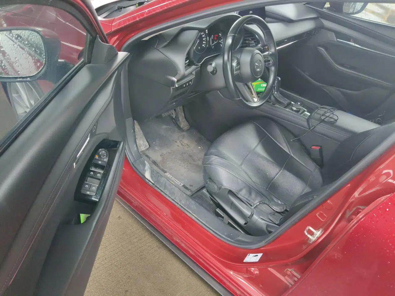 Mazda 3 Axela 2021 2.0L Automatic ZhiXuan Edition — миниатюра 17