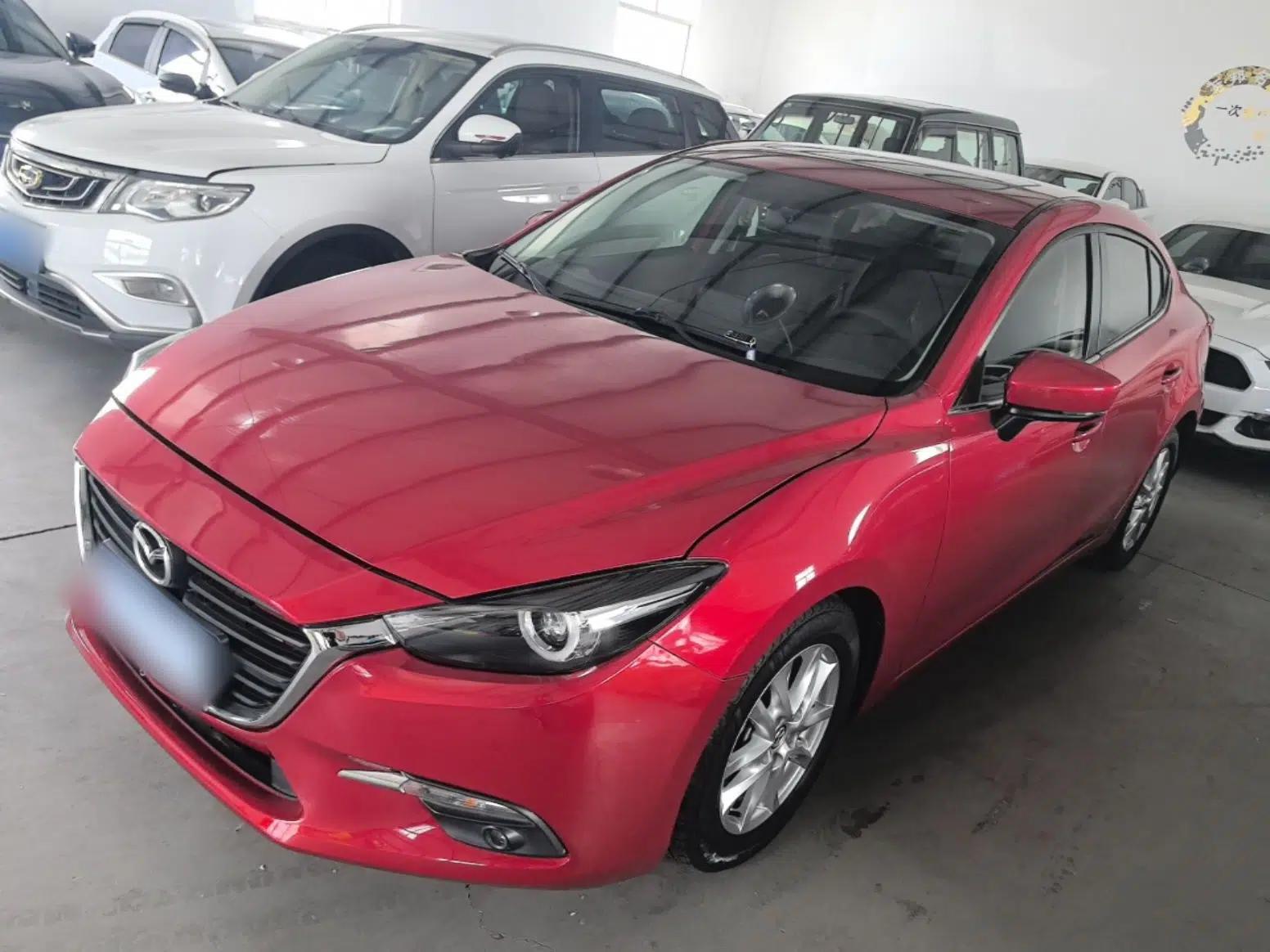 Mazda 3 Axela 2017 Sedan 1.5L Automatic Luxury Model Emission Standard China V — миниатюра 1