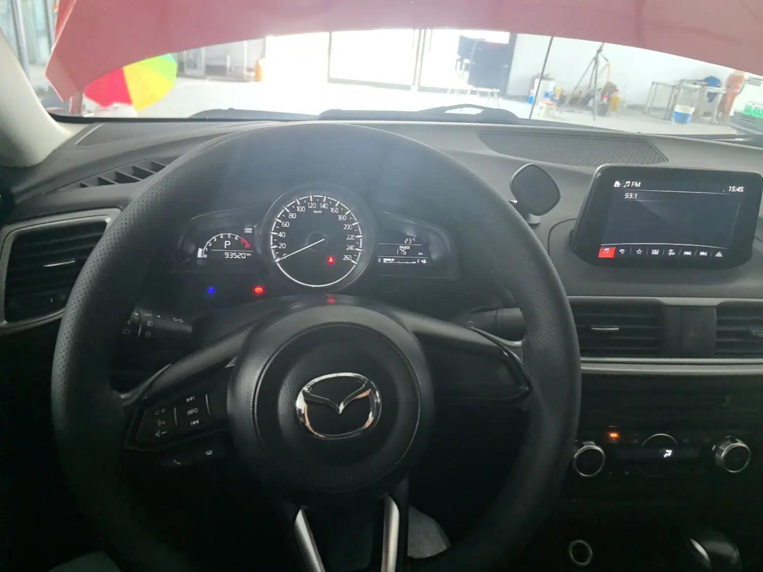 Mazda 3 Axela 2017 Sedan 1.5L Automatic Luxury Model Emission Standard China V — миниатюра 13