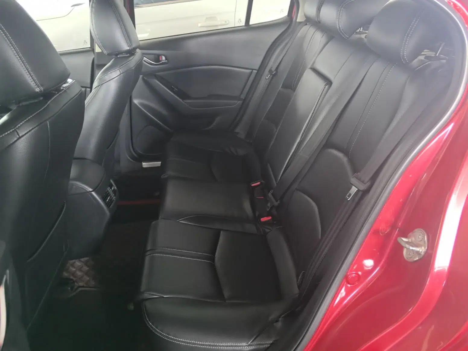 Mazda 3 Axela 2017 Sedan 1.5L Automatic Luxury Model Emission Standard China V — миниатюра 20