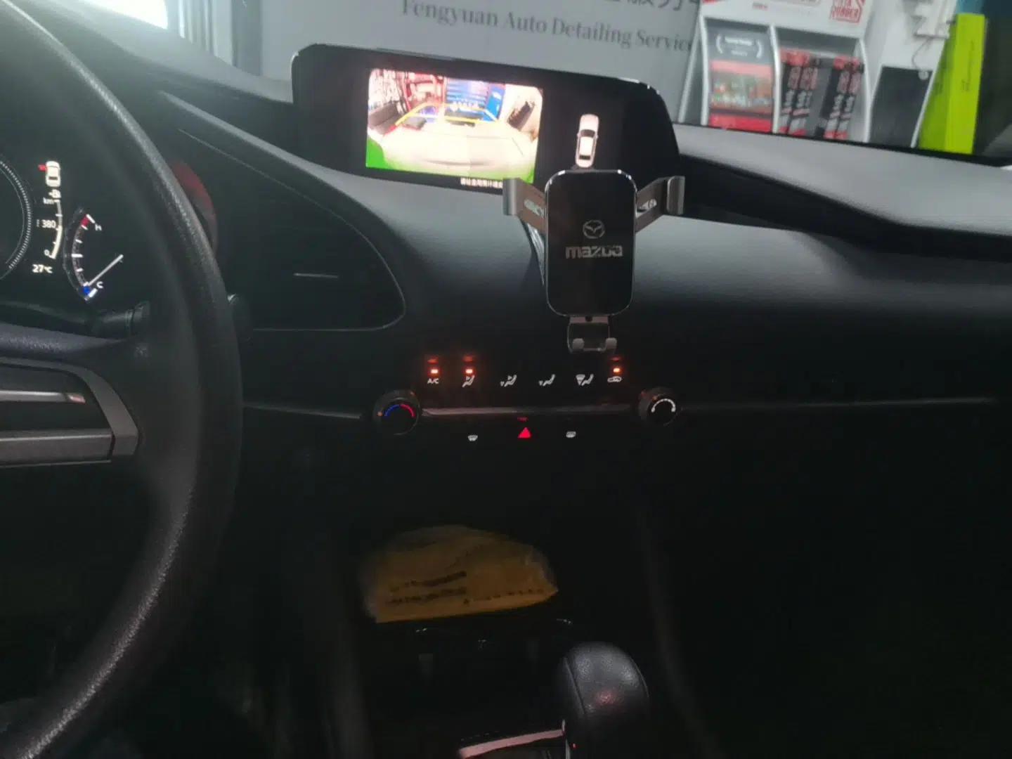 Mazda 3 Axela 2020 1.5L Automatic ZhiMei Edition — миниатюра 16