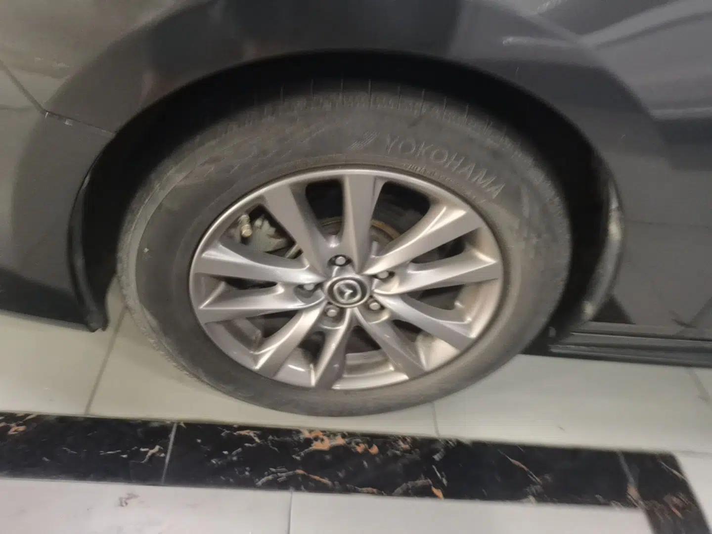 Mazda 3 Axela 2020 1.5L Automatic ZhiMei Edition — миниатюра 8
