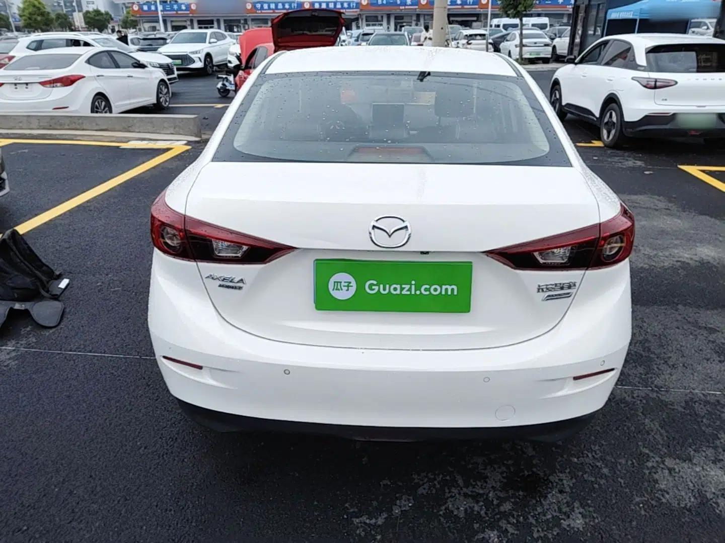 Mazda 3 Axela 2017 Sedan 1.5L Automatic Comfort Model Emission Standard China V — миниатюра 5