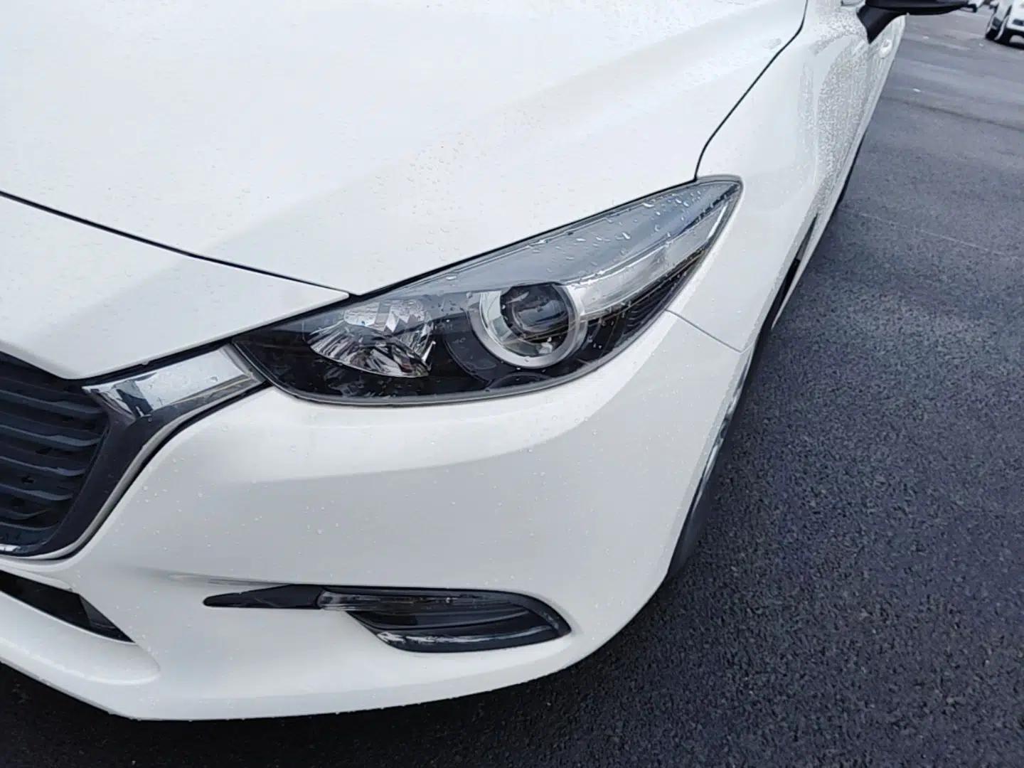 Mazda 3 Axela 2017 Sedan 1.5L Automatic Comfort Model Emission Standard China V — миниатюра 9