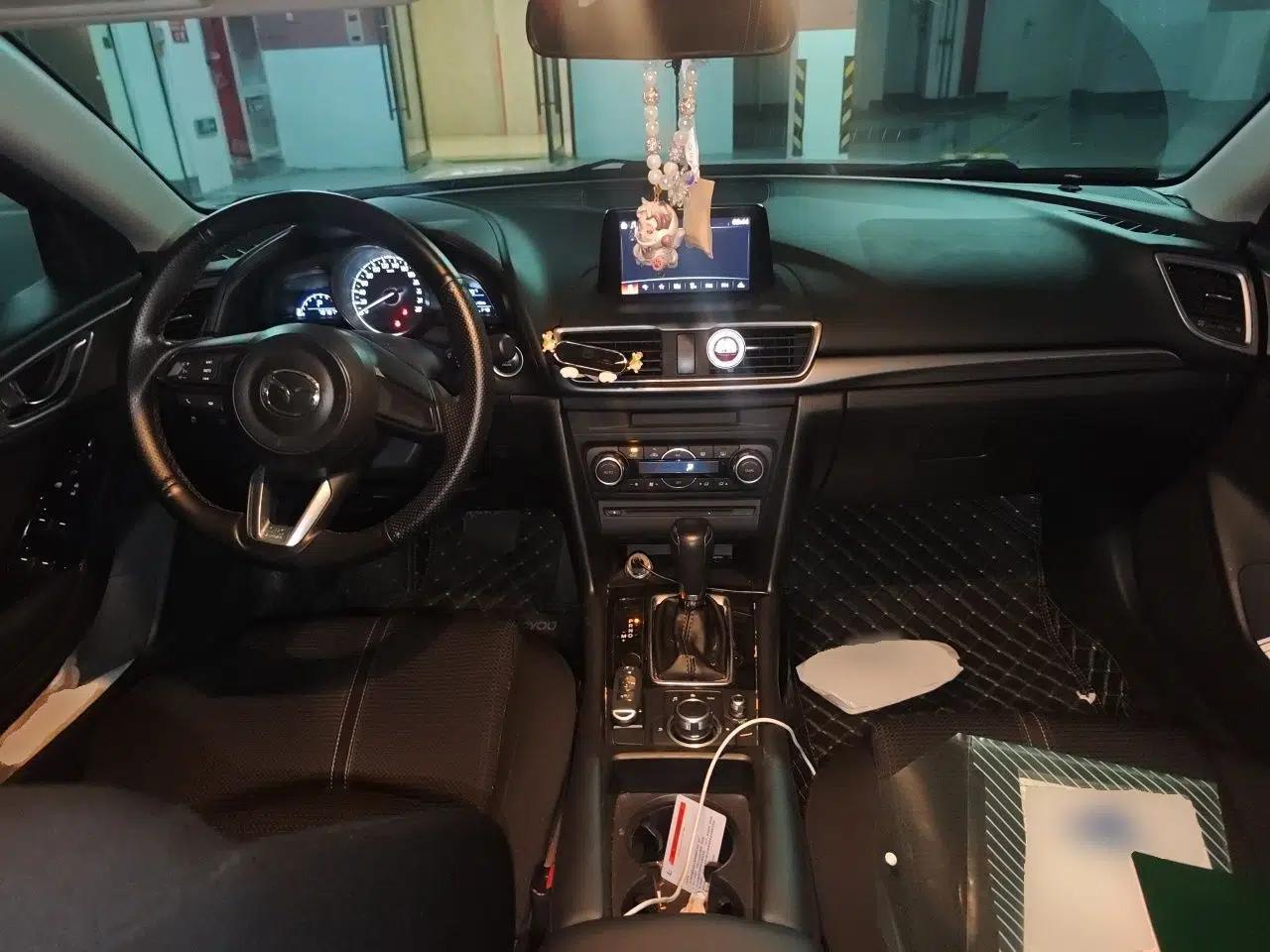 Mazda 3 Axela 2017 Sedan 1.5L Automatic Luxury Model Emission Standard China V — миниатюра 6