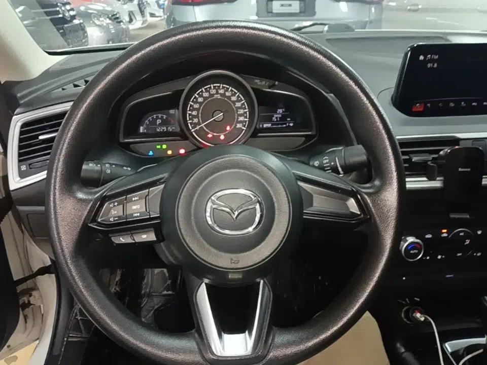 Mazda 3 Axela 2019 Cloud-Controlled Sedan 1.5L Automatic Luxury Model China VI Standard — миниатюра 14