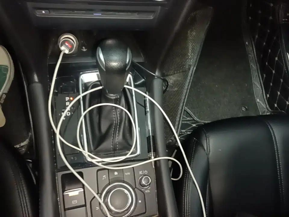 Mazda 3 Axela 2019 Cloud-Controlled Sedan 1.5L Automatic Luxury Model China VI Standard — миниатюра 17