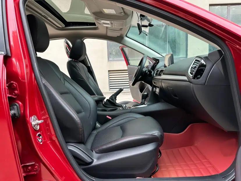 Mazda 3 Axela 2014 Sedan 2.0L Automatic Sport Model — миниатюра 19
