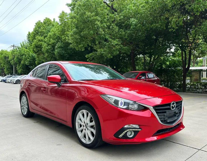 Mazda 3 Axela 2014 Sedan 2.0L Automatic Sport Model — миниатюра 4
