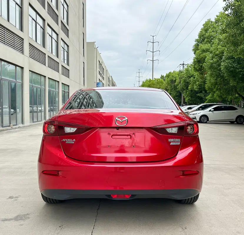 Mazda 3 Axela 2014 Sedan 2.0L Automatic Sport Model — миниатюра 6