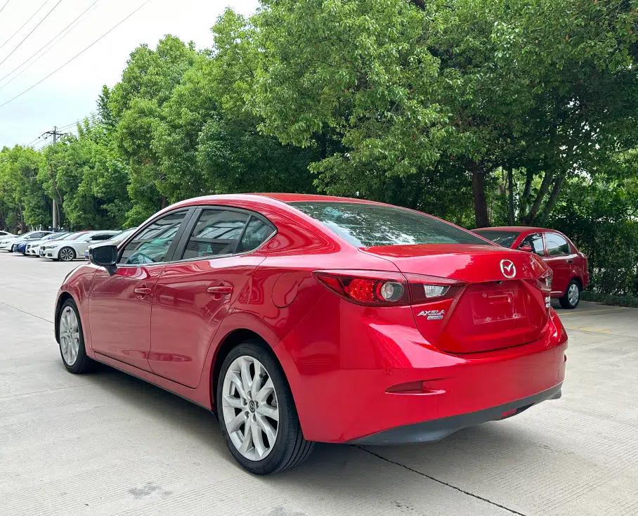 Mazda 3 Axela 2014 Sedan 2.0L Automatic Sport Model — миниатюра 7