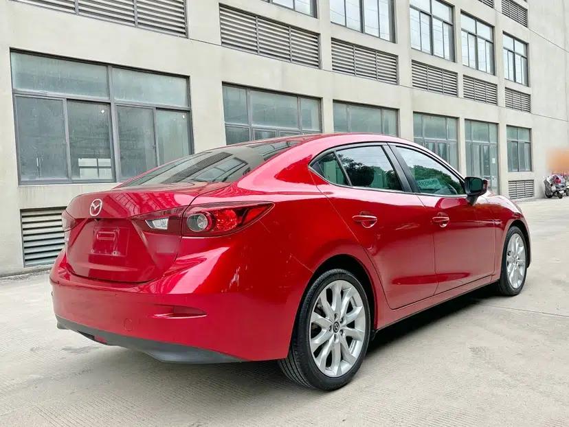 Mazda 3 Axela 2014 Sedan 2.0L Automatic Sport Model — миниатюра 9
