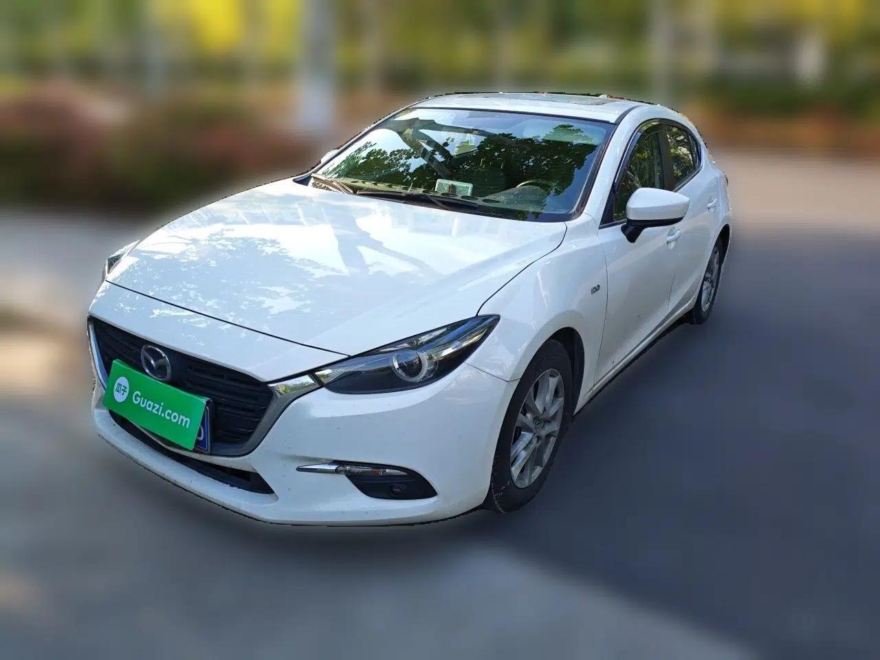 Mazda 3 Axela 2019 Cloud-Controlled Version Hatchback 2.0L Automatic Luxury Model China VI Standard — миниатюра 1