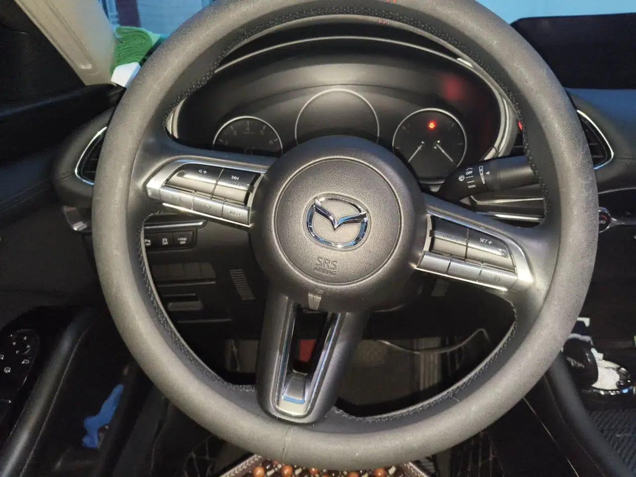 Mazda 3 Axela 2020 2.0L Automatic ZhiXuan Edition — миниатюра 11