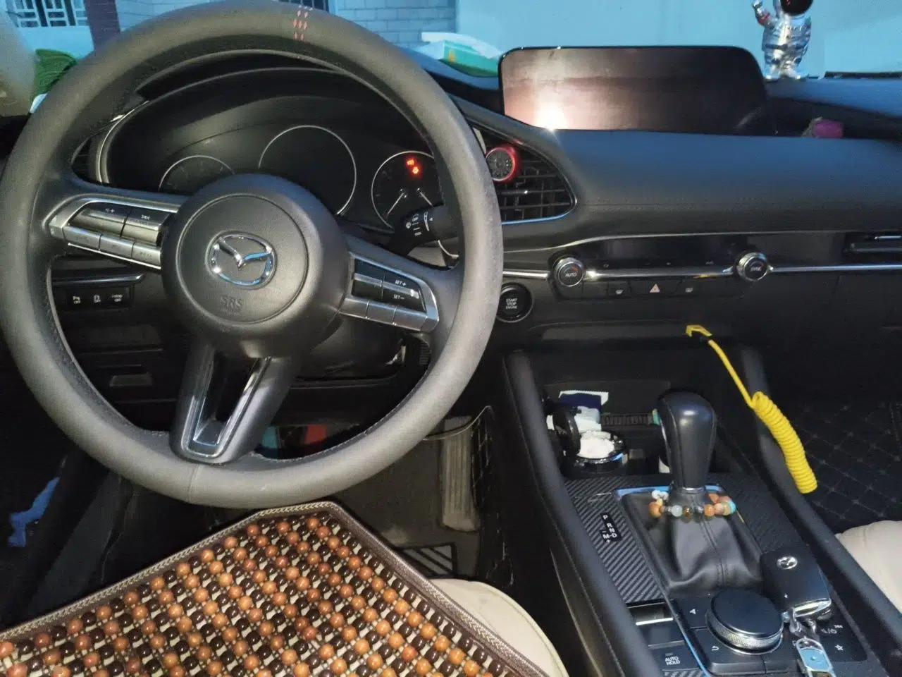 Mazda 3 Axela 2020 2.0L Automatic ZhiXuan Edition — миниатюра 10