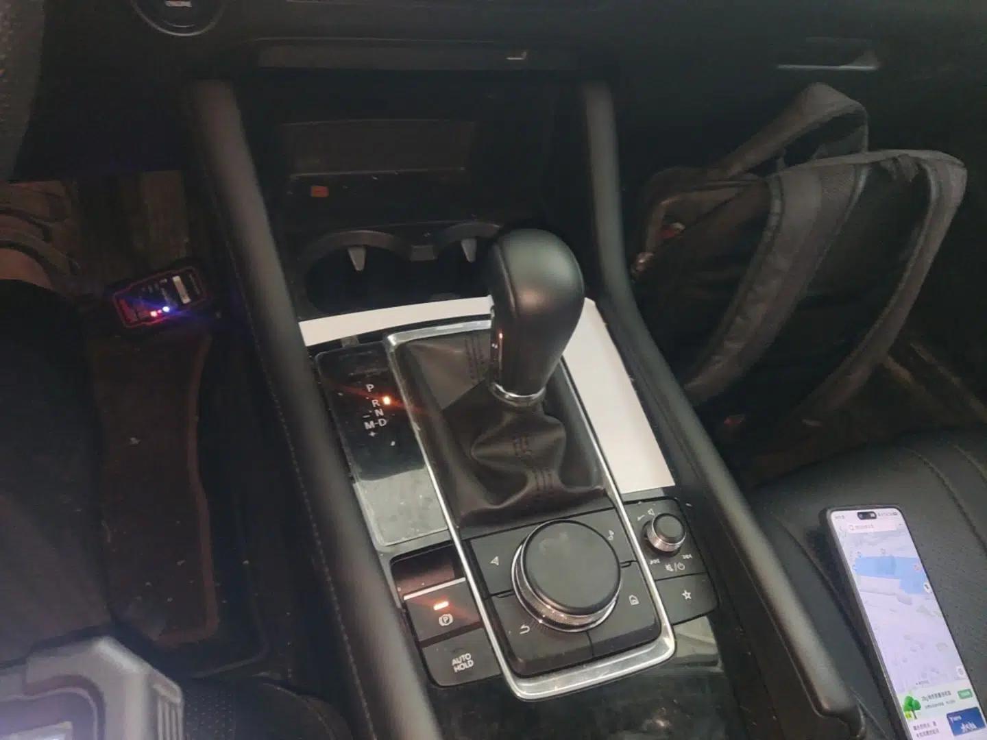Mazda 3 Axela 2023 2.0L Automatic ZhiXuan Edition — миниатюра 17