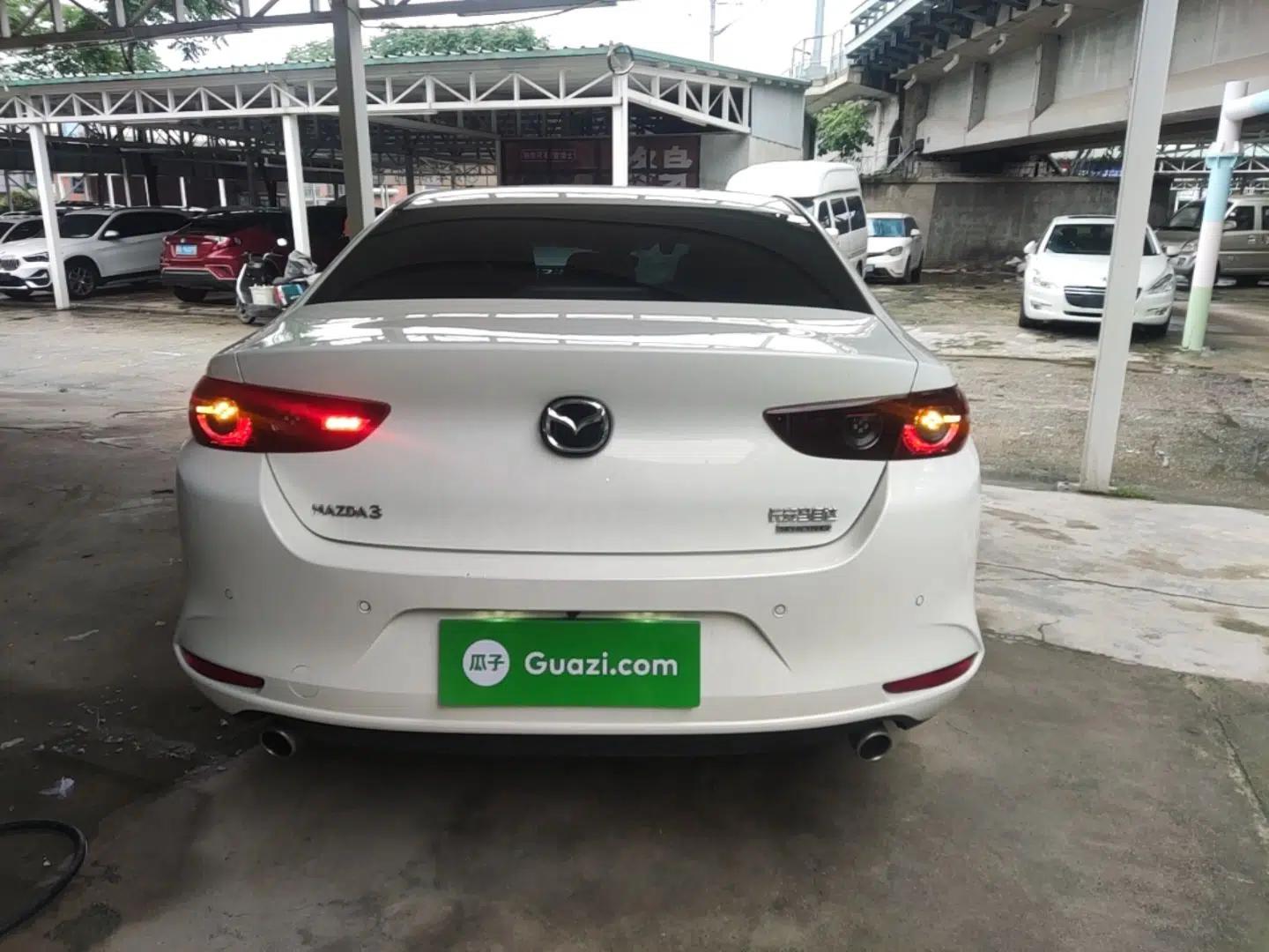 Mazda 3 Axela 2023 2.0L Automatic ZhiXuan Edition — миниатюра 5