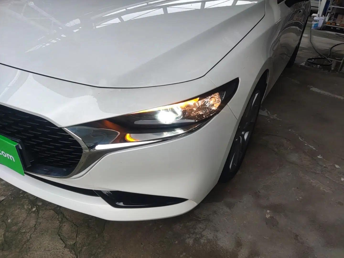 Mazda 3 Axela 2023 2.0L Automatic ZhiXuan Edition — миниатюра 9