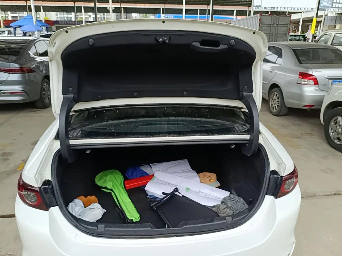 Mazda 3 Axela 2021 2.0L Automatic Zhiyao Edition — миниатюра 22